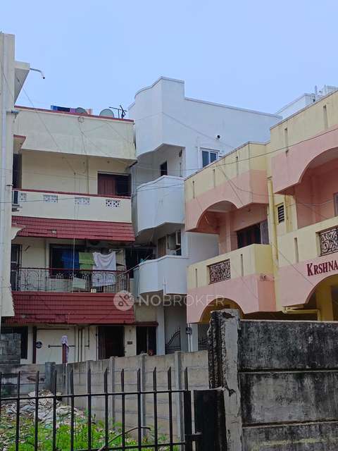 4+ BHK Flat In Independent For Sale  In Manapakkam