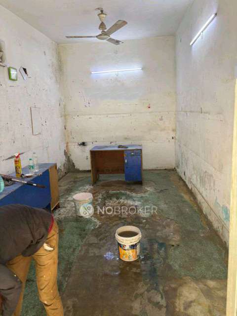 Shop in  Gautam Nagar,, Delhi for Rent 