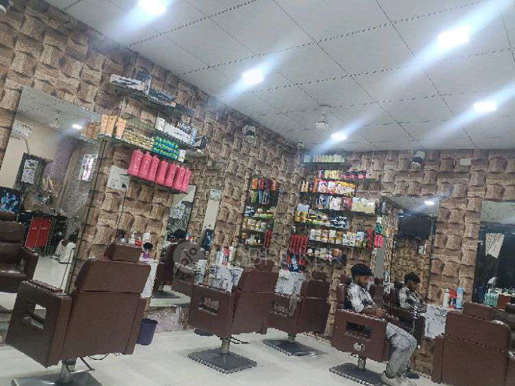 Showroom in Budh Vihar, Delhi for sale 