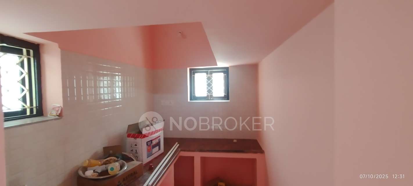 1 BHK House for Rent  In Kanakambaram Street, Manivakkam