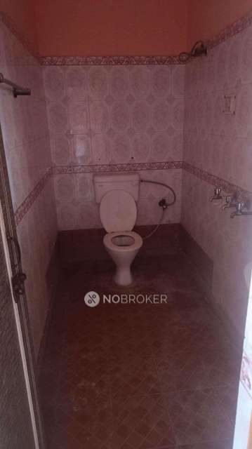 2 BHK Flat In Sb For Sale  In Sri Niwaspuri