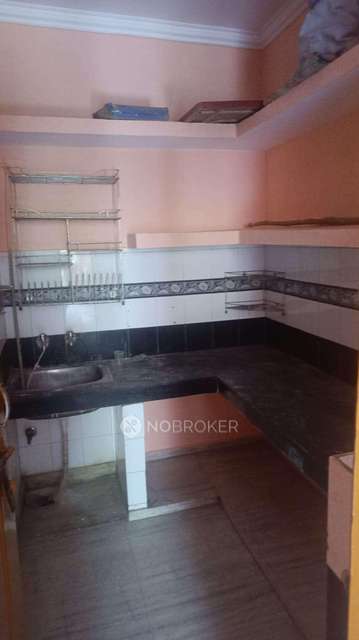 2 BHK Flat In Sb For Sale  In Sri Niwaspuri