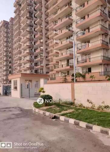 1 BHK Flat In Hcbs Sports Ville For Sale  In Sector 2 And 35