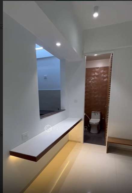 1 BHK Flat In Apurva Co-op. Hsg Society For Sale  In Chembur