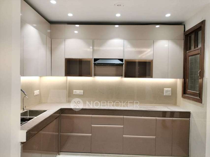 4 BHK Flat In Sb For Sale  In Mahavir Enclave