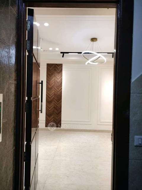 4 BHK Flat In Sb For Sale  In Mahavir Enclave