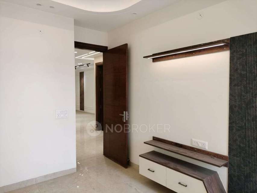 4 BHK Flat In Sb For Sale  In Mahavir Enclave