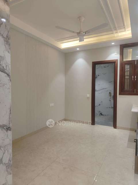 4 BHK Flat In Sb For Sale  In Mahavir Enclave