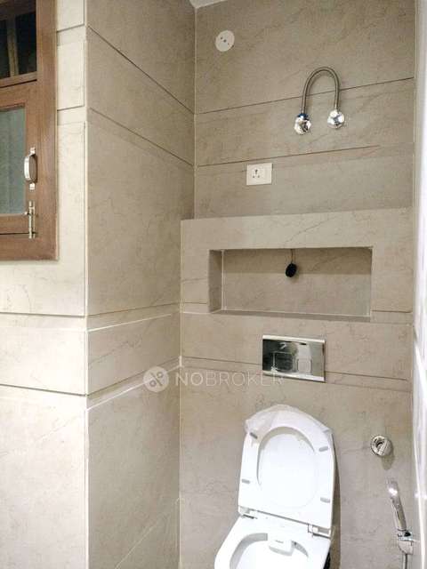 4 BHK Flat In Sb For Sale  In Mahavir Enclave