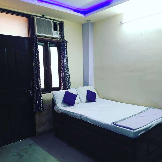 PG for Girls in Kamla Nagar