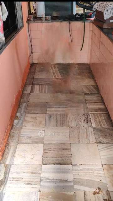 2 BHK Flat In Mahveer Shopping Center Chs For Sale  In Nerul