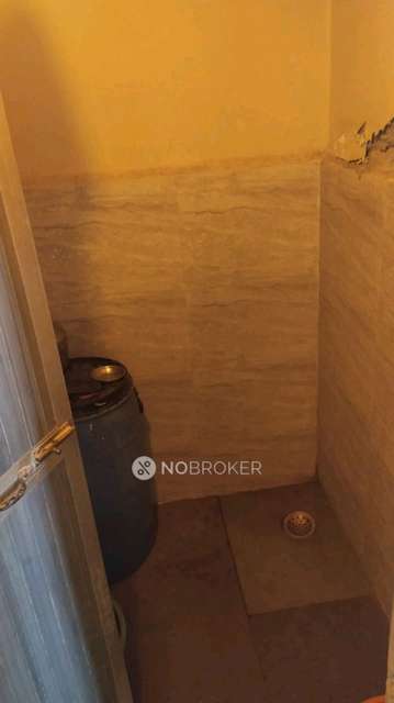 1 RK Flat In Mahadu Patil Niwas,kalwa West For Sale  In Vitava Naka