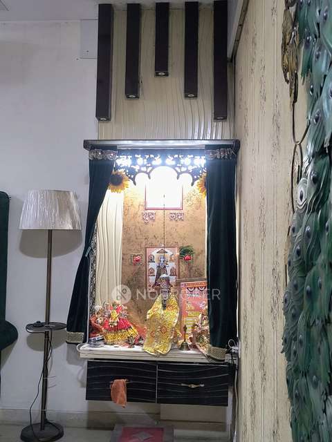 4 BHK Flat In Standalone Building  For Sale  In Rohini