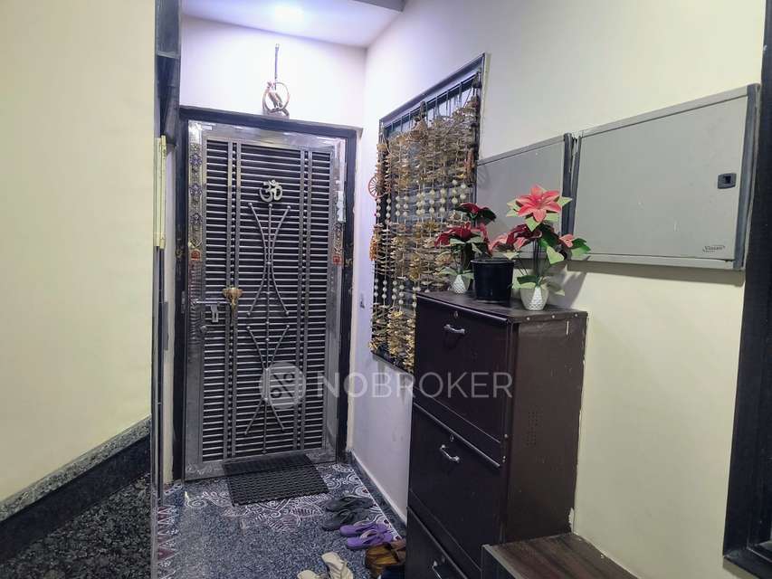 4 BHK Flat In Standalone Building  For Sale  In Rohini