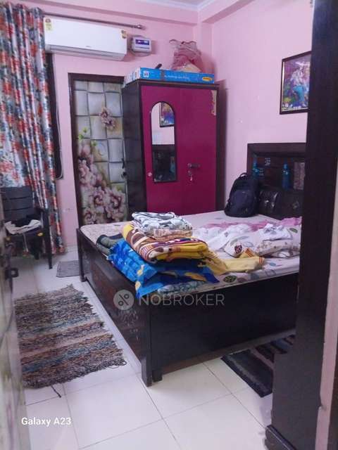 2 BHK Flat In Ka Block Pratap Vihar For Sale  In Ka Block Pratap Vihar, Park 3