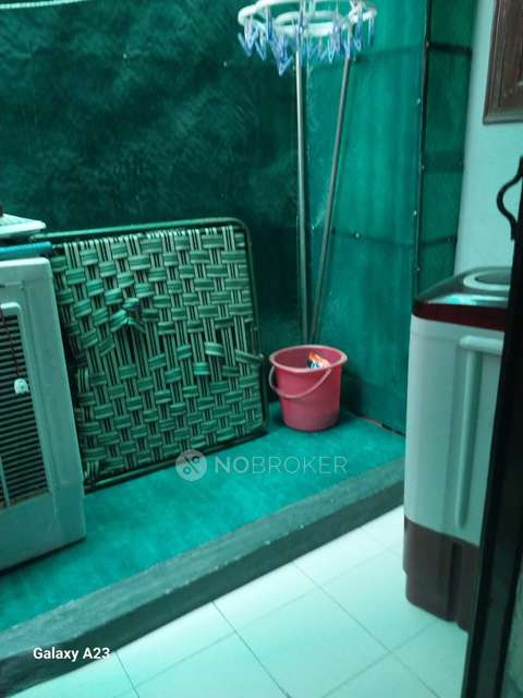 2 BHK Flat In Ka Block Pratap Vihar For Sale  In Ka Block Pratap Vihar, Park 3