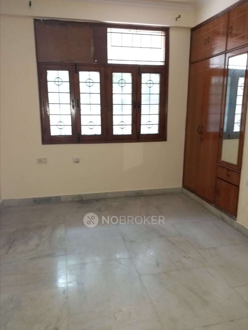 4 BHK Flat In Ats Greens I, Sector 50 for Rent  In Sector 50