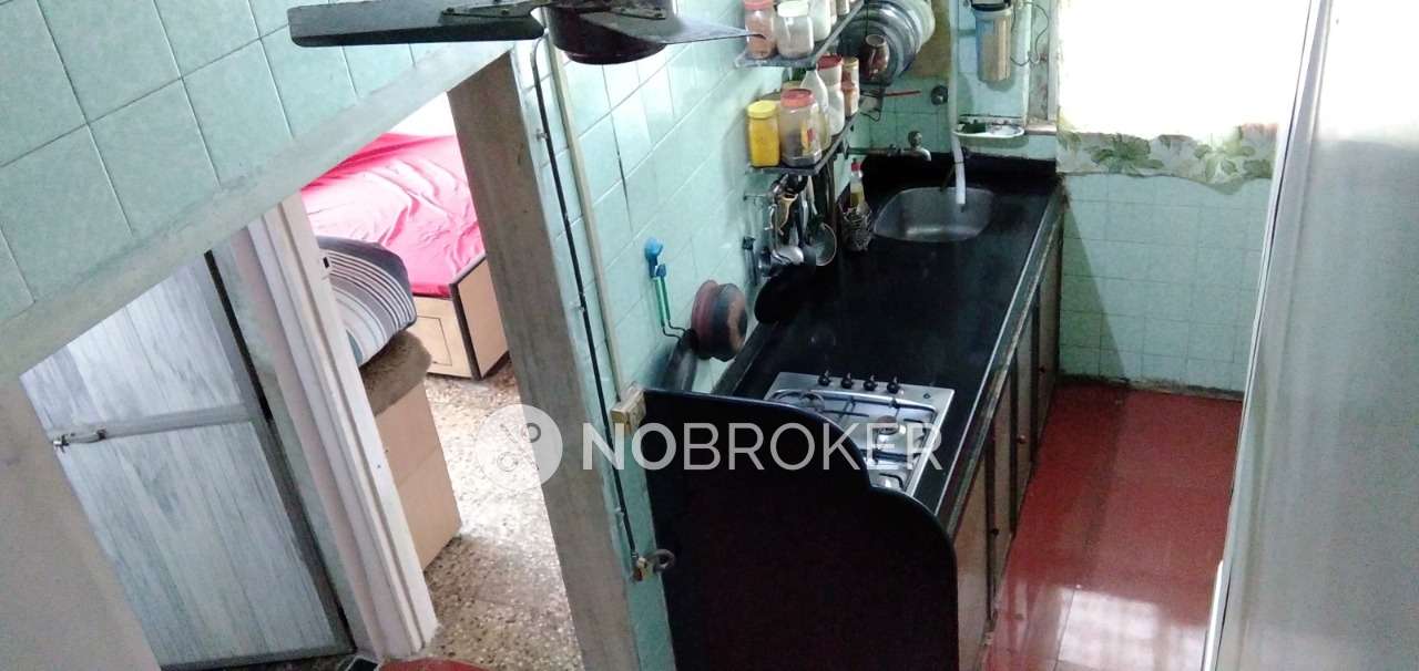 1 BHK Flat In Highrise Chs For Sale  In Borivali West