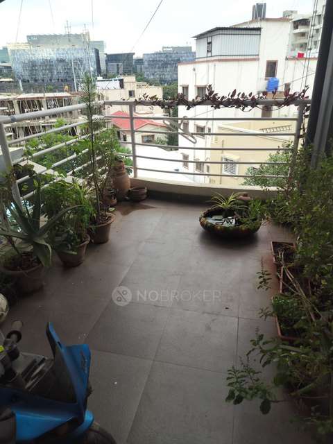 2 BHK Flat In Esclare Royale  For Sale  In Kharadi