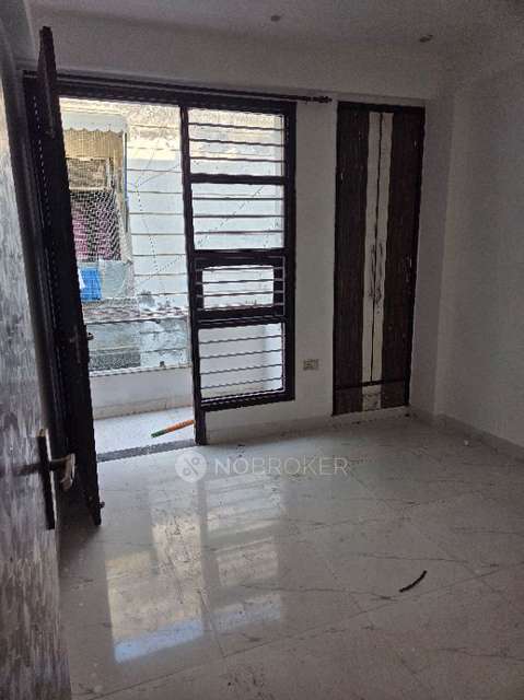 2 BHK Flat In Sanskriti Apartment For Sale  In Burari