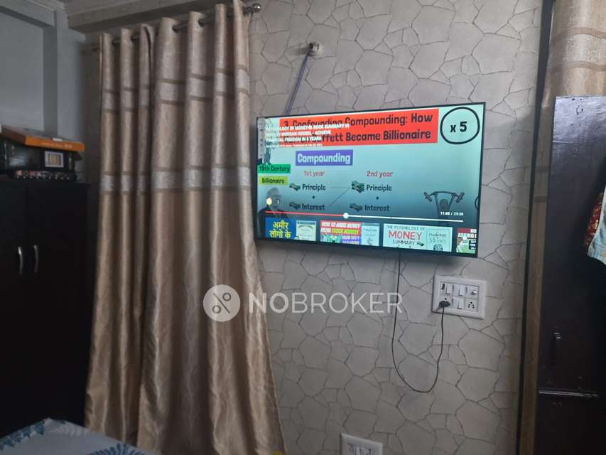 2 BHK Flat In Standalone Building  For Sale  In Rohini