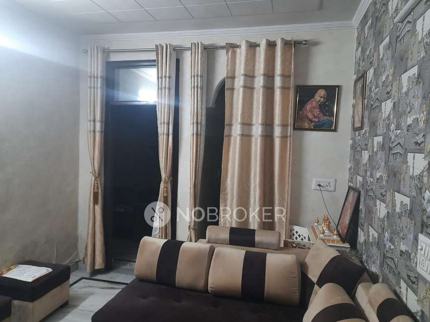 2 BHK Flat In Standalone Building  For Sale  In Rohini