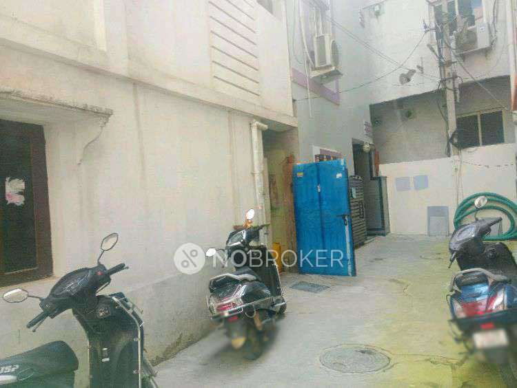 1 BHK House for Rent  In Madhapur