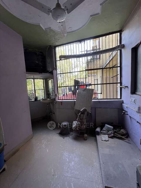 2 BHK Flat In C Block Dilshad Garden For Sale  In C-block, Dilshad Garden