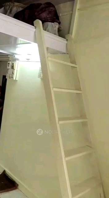 1 RK Flat In Fazal Building For Sale  In  Bhuleshwar