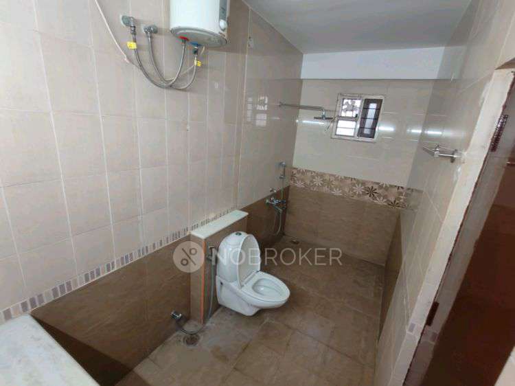 4+ BHK House For Sale  In Porur