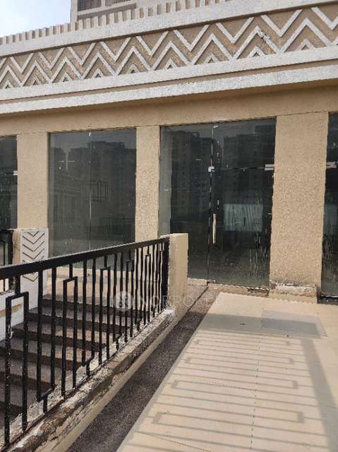 Shop in Sector 132, Noida for Rent 