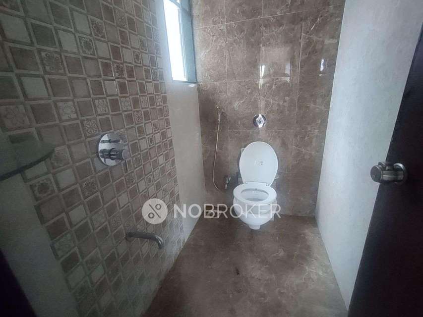 2 BHK Flat In Dynamic Linea For Sale  In Hadapsar