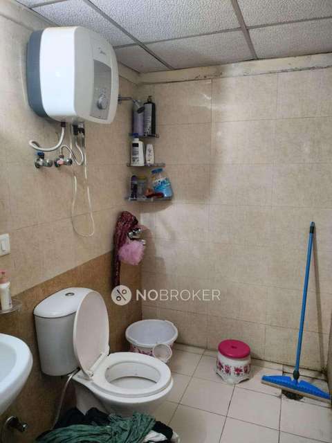 2 BHK Flat In Golf City For Sale  In Sector 75, Noida