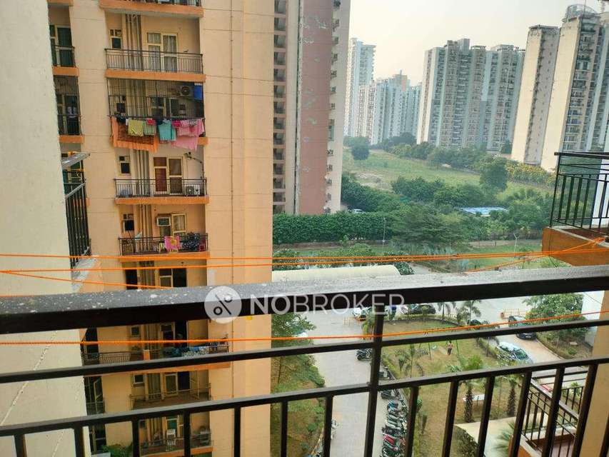 2 BHK Flat In Golf City For Sale  In Sector 75, Noida