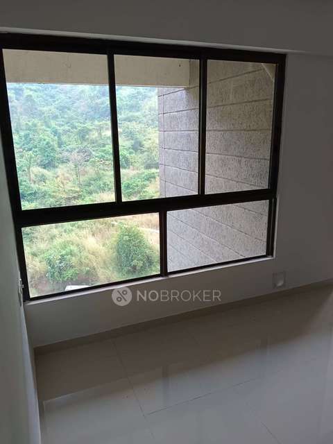 2 BHK Flat In Wadhwa Wise City For Sale  In Shedung