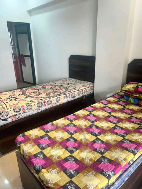 PG for Girls in Lokhandwala Complex Rd