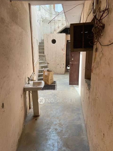 2 BHK House For Sale  In West Azad Nagar