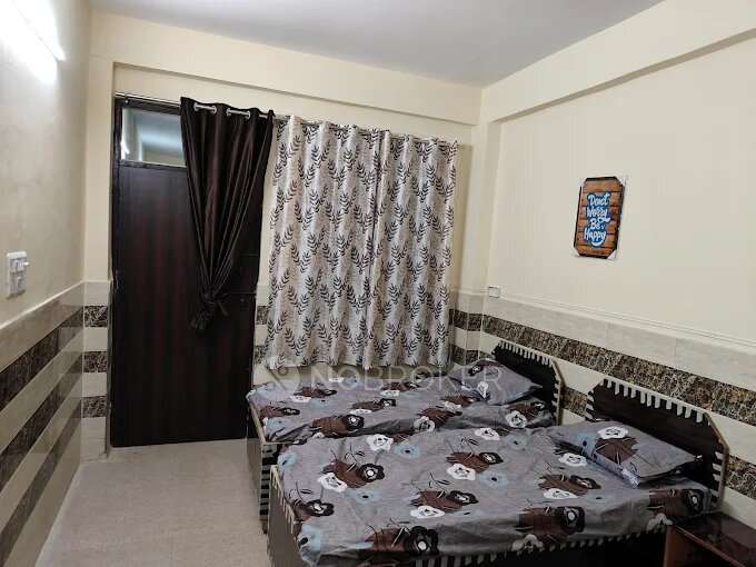 PG for Anyone in Sector 137