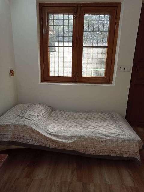 PG for Boys in Jungpura 