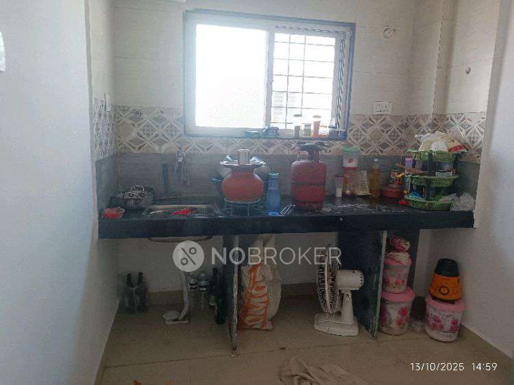 Single Room for Female In 1 RK  In Matruchaya Niwas,sasane Nagar In Sasane Nagar, Hadapsar