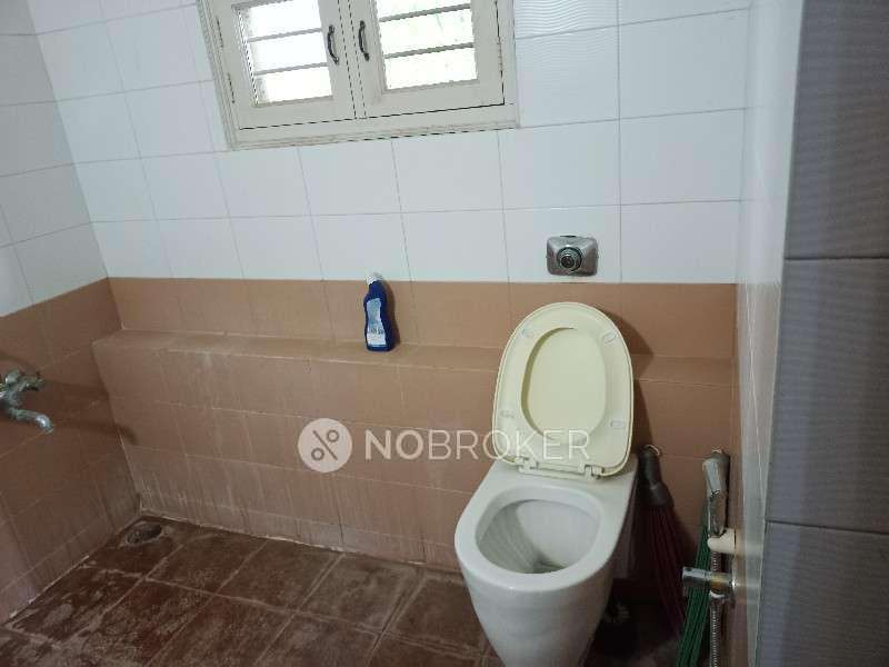 4+ BHK Villa In Lake Shore Homes For Sale  In Kasavanahalli