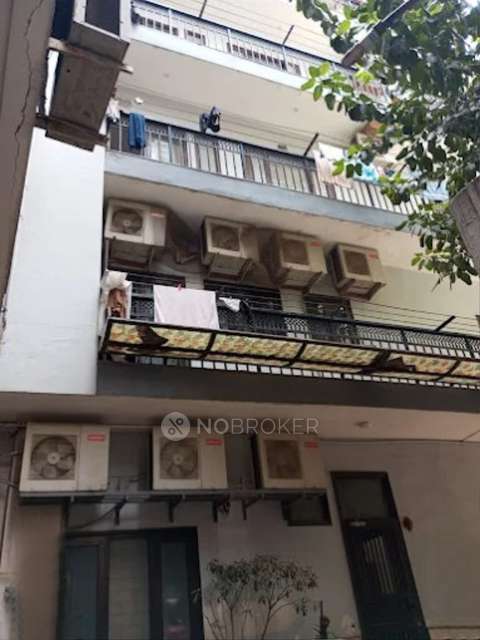 PG for Girls in Gautam Nagar