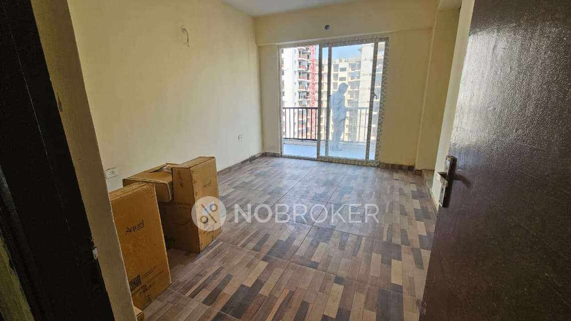 3 BHK Flat In La Residentia, Amrapali Dream Valley For Sale  In Techzone 4