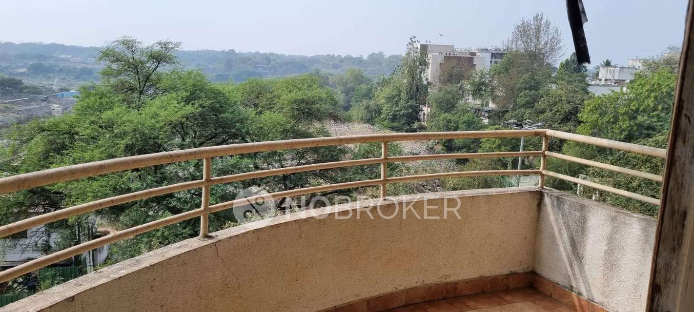 2 BHK Flat In Mahalaxmi Vihar For Sale  In Vishrantwadi Chowk