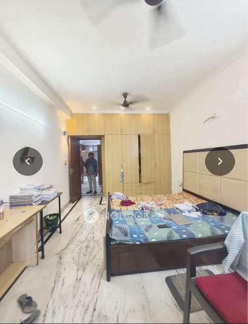4 BHK Flat In A1 Block Janakpuri For Sale  In A1 Janakpuri