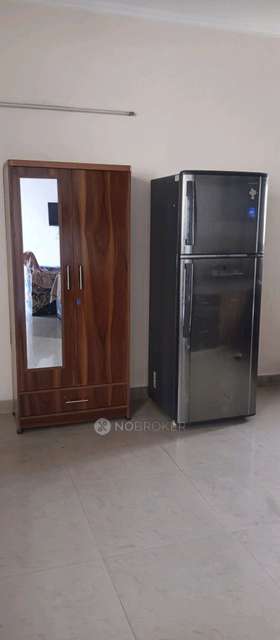 PG for Boys in Supertech Ecociti 