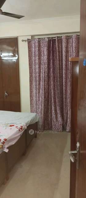 PG for Boys in Supertech Ecociti 