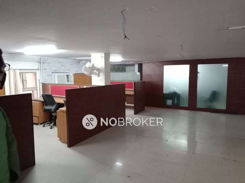 Showroom in Shadipur, Delhi for Rent 
