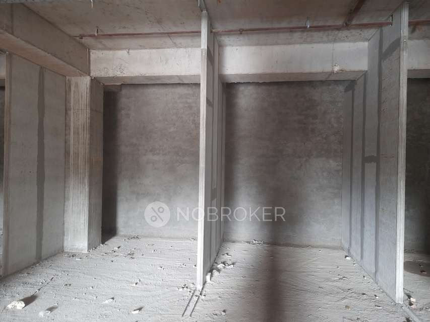 Shop in Yamuna Expressway Industrial Development Authority, Greater_noida for sale 