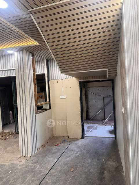 Shop in Shakurpur, Delhi for Rent 